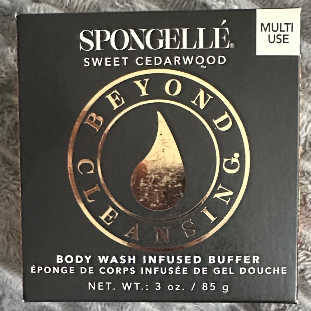 Spongelle Sweet Cedarwood Body Wash Infused Buffer - Black and Gold